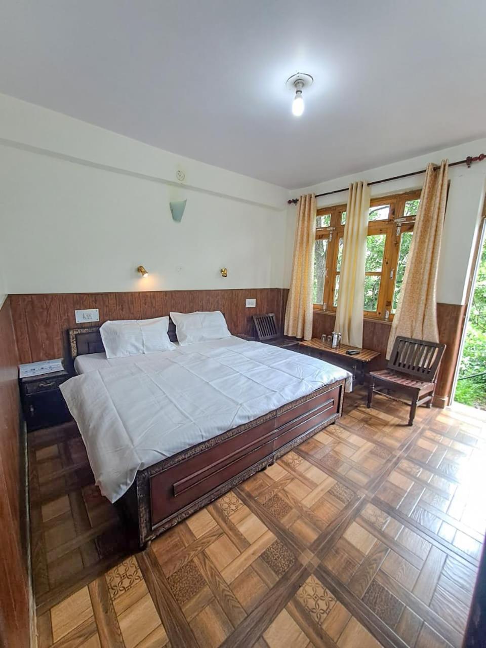 Hotel Gyespa Kyelang Kültér fotó